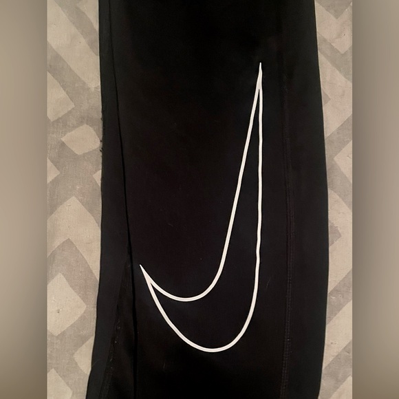 Men’s “NIKE” Compression Leggings/Tights - Picture 5 of 5